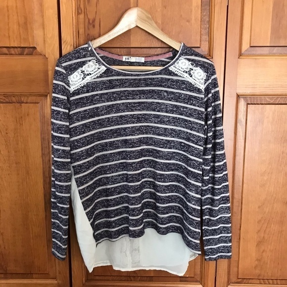 JOLT stripped navy and white blouse medium - Picture 4 of 5